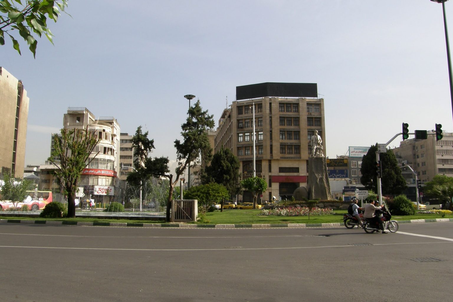 Tahran Sokaklarında