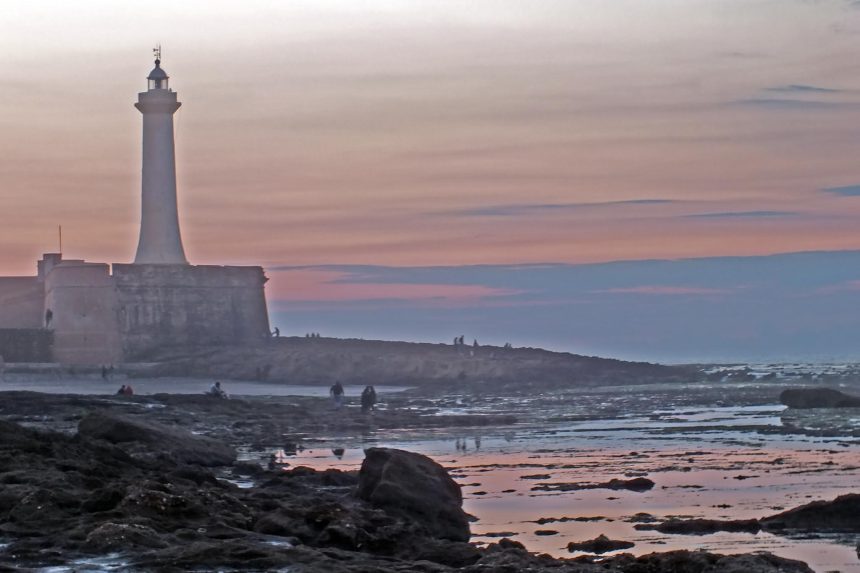 Gün batarken Rabat Sahili, Fas