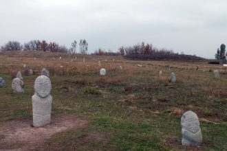 Tokmok adeta bir açık hava müzesi