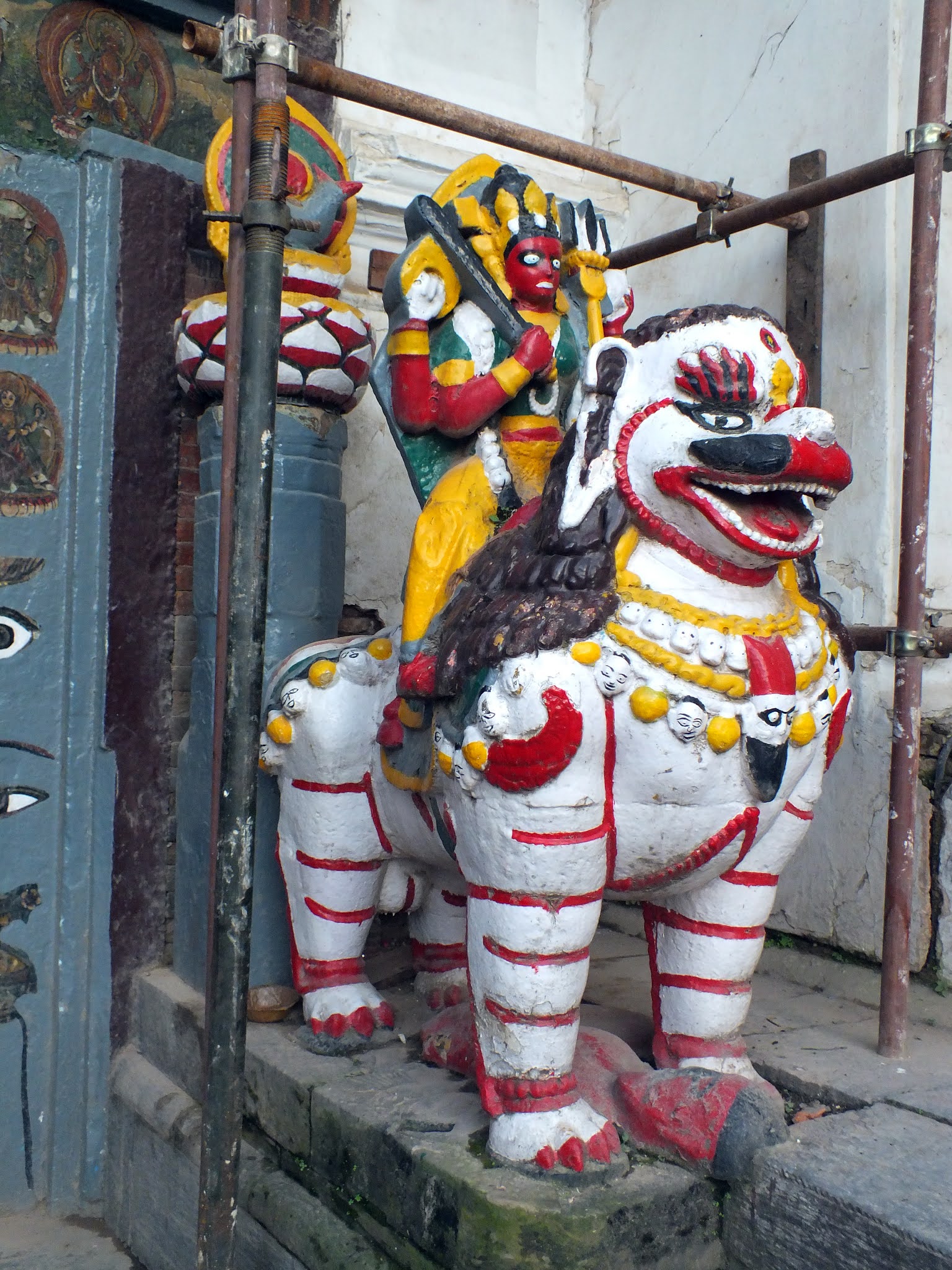 Katmandu sokaklarının ilginç heykelleri, Nepal