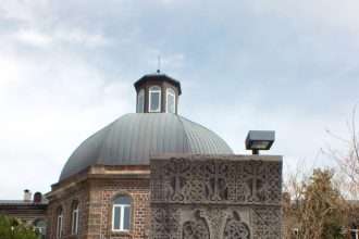 Eçmiyadin yada Ermenilerin Vatikanı
