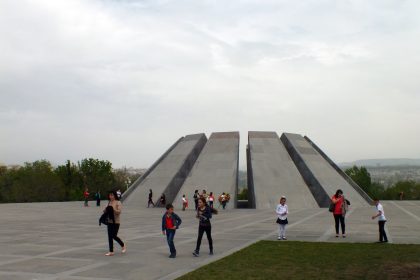 Ermeni Soykırım Anıtı, Erivan