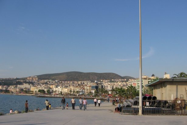 Kuşadası Sahili