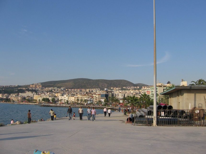 Kuşadası Sahili