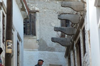 Naxos'ta eşekler ulaşımı sağlamakta