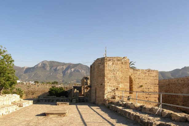 Girne Kalesi