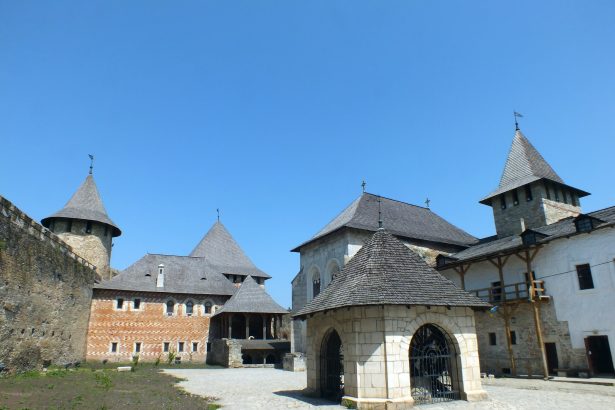 Hotin Kalesi'nin iç avlusu, Ukrayna