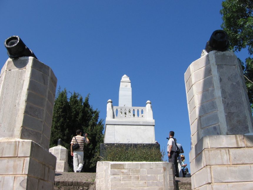 Topal Osman'ın Mezarı, Giresun