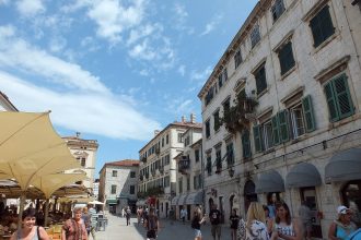 Kotor, Karadağ'ın taştan kenti