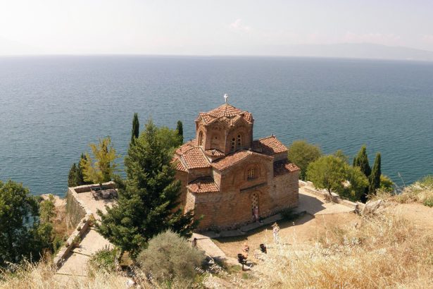 Sveti Kaneo Kilisesi Ohri'nin en güzel, en romantik yapısı