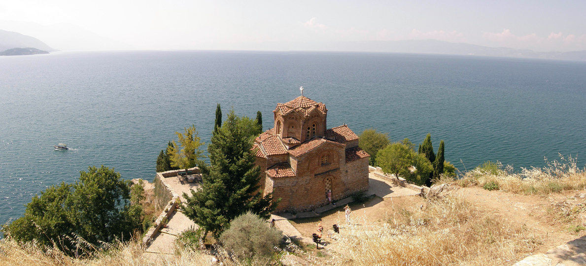 Sveti Kaneo Kilisesi Ohri'nin en güzel, en romantik yapısı