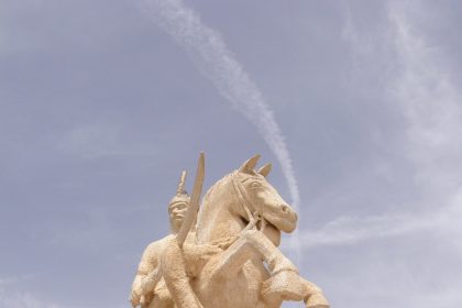 Balak Gazi Heykeli, Harput