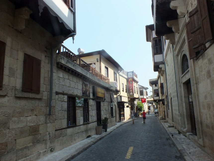 Tarihi Tarsus Evleri